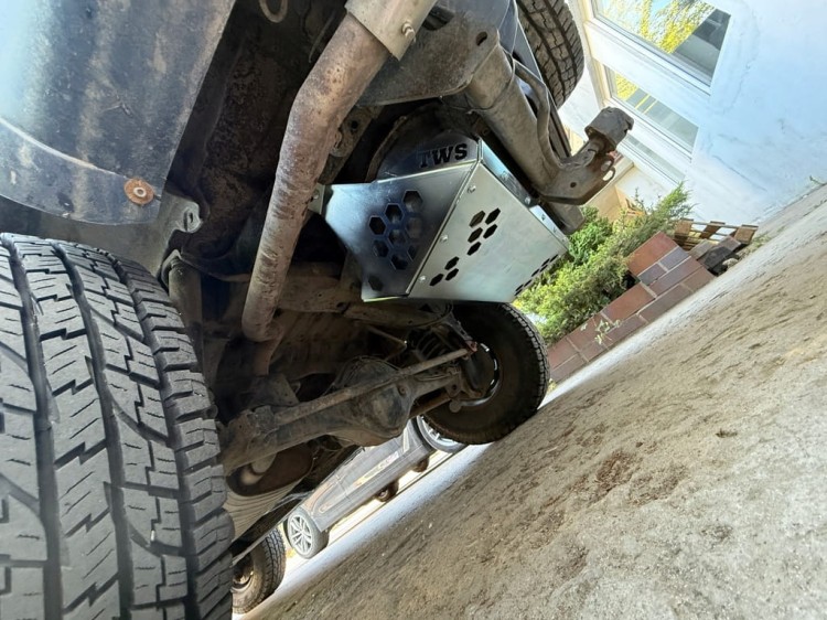 Osłona Pod Zbiornik Grand Vitara I Xl7 3D/5D wyprawowa, wytrzymała stal 3mm