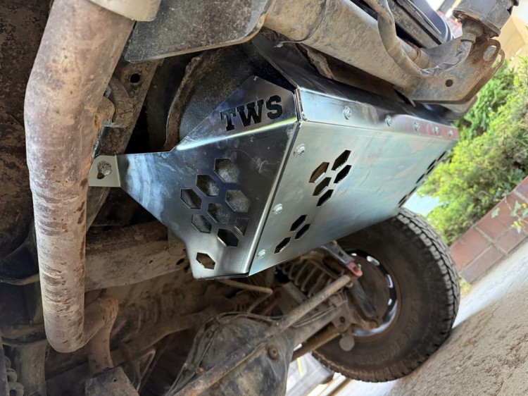 Osłona Zbiornika Paliwa Grand Vitara XL7 00-05r