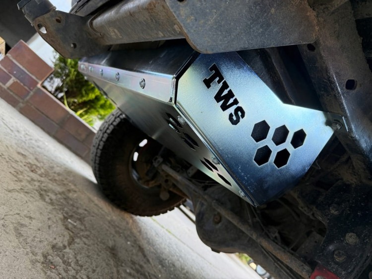 Osłona Zbiornika Paliwa Grand Vitara XL7 00-05r