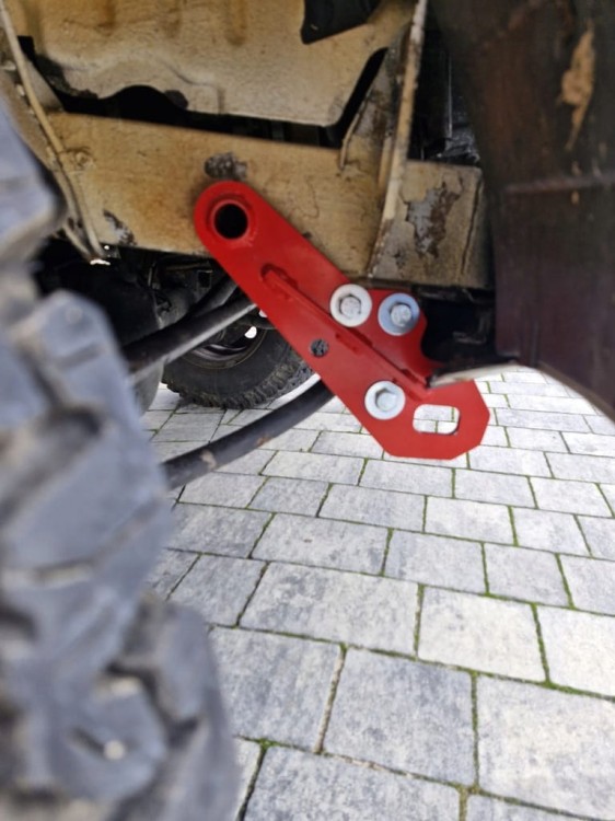 Hak Ucho Holownicze + amortyzator skrętu Ucho offroad Suzuki Jimny 1998->