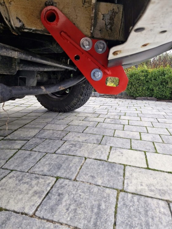 Hak Ucho Holownicze + amortyzator skrętu Ucho offroad Suzuki Jimny 1998->