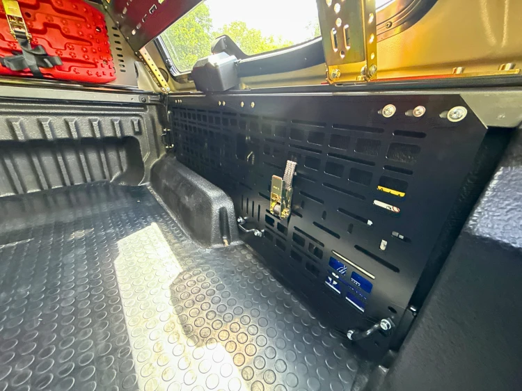 Panele MOLLE dolna zabudowa paki Ford Ranger Wildtrak