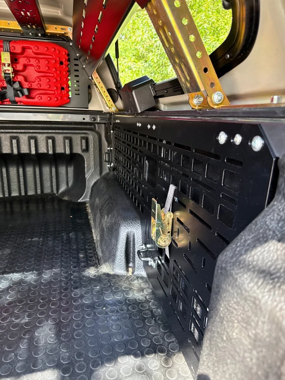 Panele MOLLE dolna zabudowa paki Ford Ranger Wildtrak